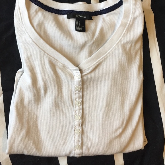 White tight larger forever 21 top! - Picture 1 of 3
