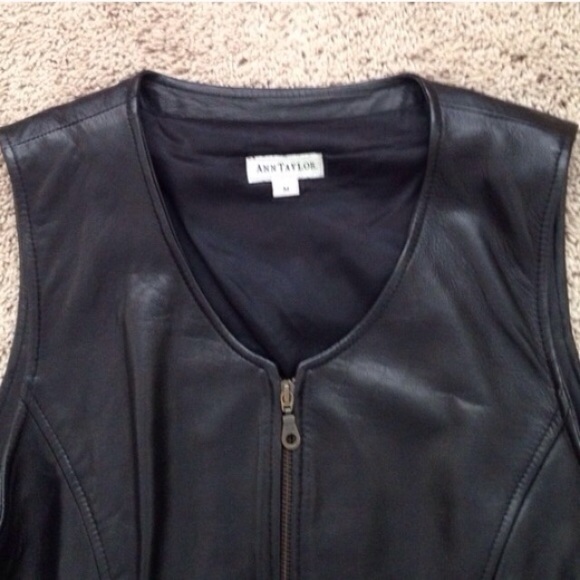 🎉HOST PICK🎉Ann Taylor Leather Vest - Picture 4 of 4
