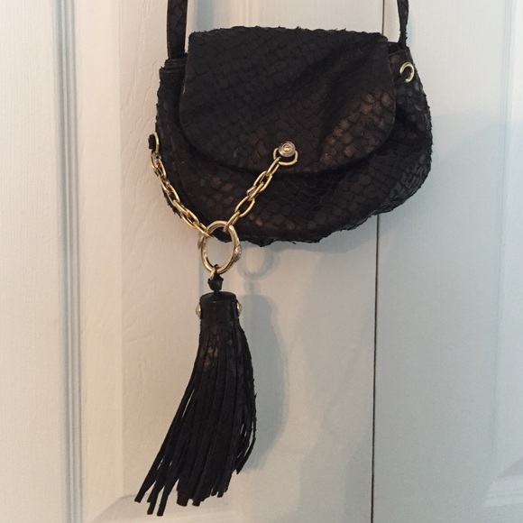 Henri Bendel cross body satchel