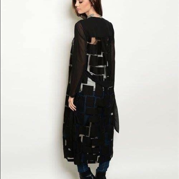 Black Lace Kimono Cardigan - Picture 4 of 4