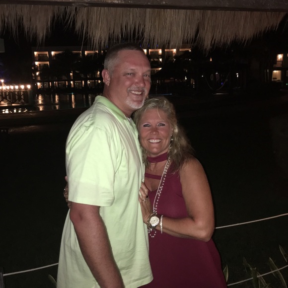 Meet your Posher, Kelli - Picture 1 of 1