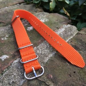 Jack Spade NATO watch strap. Will Fit 18-20 mm.