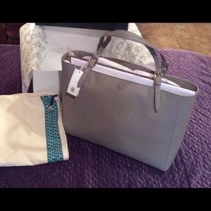 🌟Tory Burch"York" Tote in French Grey NO BUNDLING