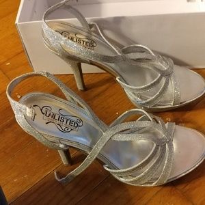 Kenneth Cole production heels