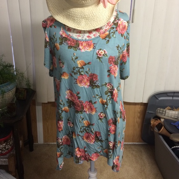 Floral top