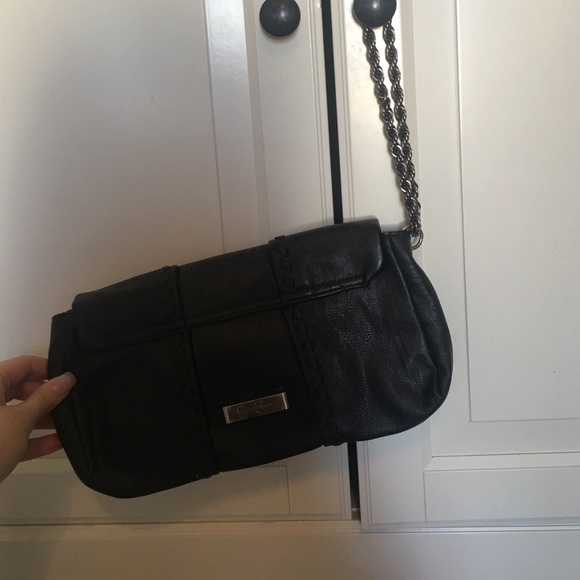 Jessica Simpson clutch