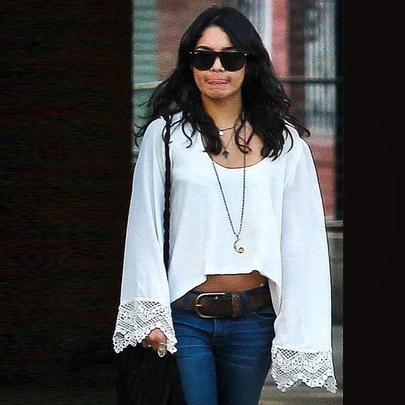 Stone Cold Fox White Lace Bali Blouse - Picture 2 of 6