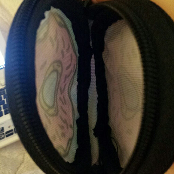 Giant Donut Coin Purse - Picture 2 of 2