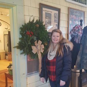 Meet your Posher, Nicole