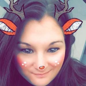 Meet your Posher, Adrienne