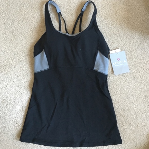 Athleta padded workout top