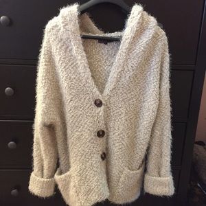 Slouchy white fuzzy knitted sweater/cardigan