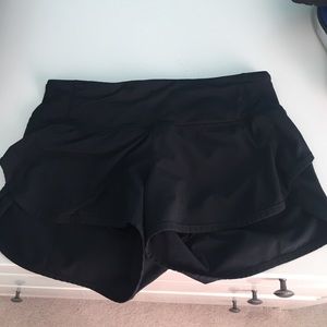 black lululemon speed shorts