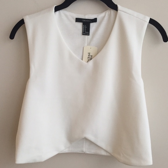 Forever 21 Croptop with V-neck and Curved Hem