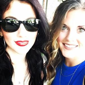 Meet your Posher, Macy