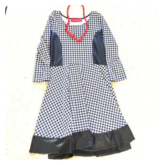 ❤️️HOST PICK♥️1/14 Akira Houndstooth A-line Dress - Picture 1 of 3