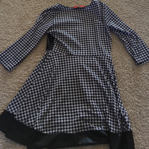❤️️HOST PICK♥️1/14 Akira Houndstooth A-line Dress - Picture 2 of 3