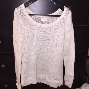 Slouchy white GillyHicks sweater