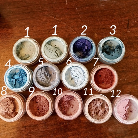 Larenim Eyeshadow Pigments - Picture 3 of 4