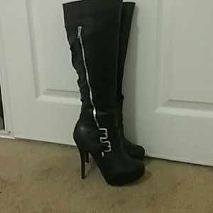 High heel boots