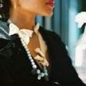 Meet your Posher, Regina