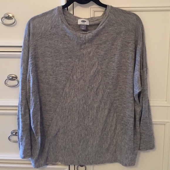 Old Navy gray top