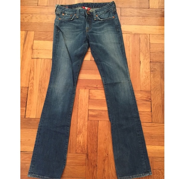 Lucky Brand Lola Bootcut Jeans. Indigo fade. 2/26
