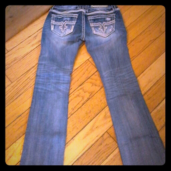 ROCK REVIVAL  distressed jeans size 29x32
