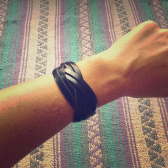 Braided leather snap bracelet