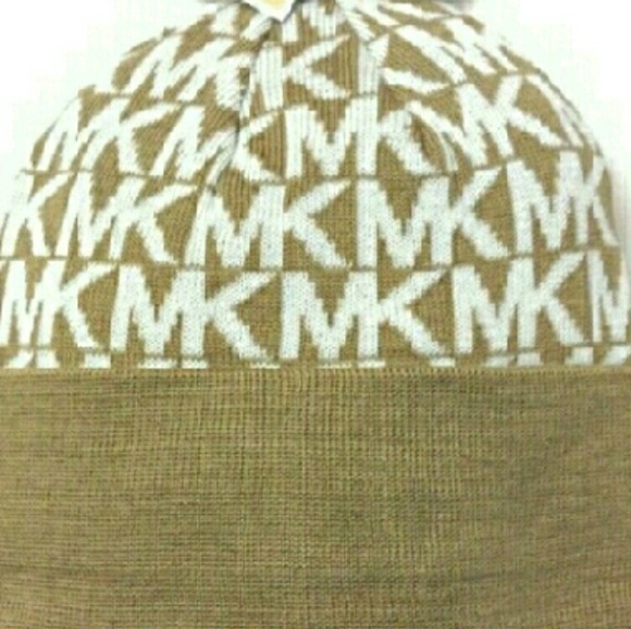 Nwot MK Signature Beenie - Picture 1 of 3