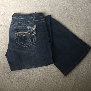Cowgirl Tuff boot cut jeans