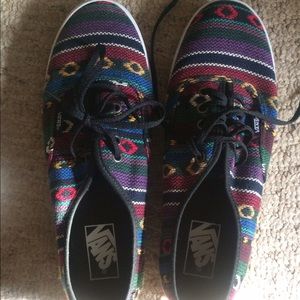 Size 8 newer vans