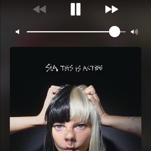 Meet your Posher, Monique