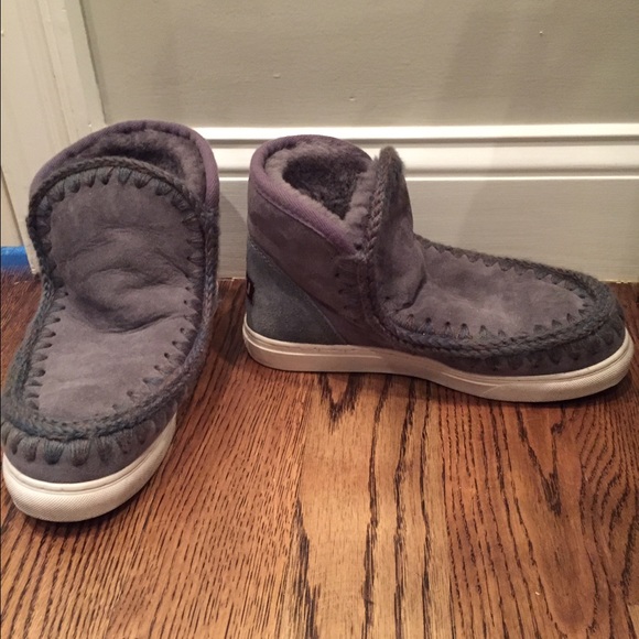 Mou Gray Shearling ankle boots.