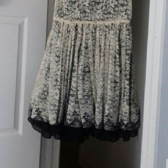 Rue 21 Lace Dress - Picture 2 of 4