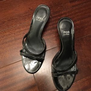 Black low heel sandals