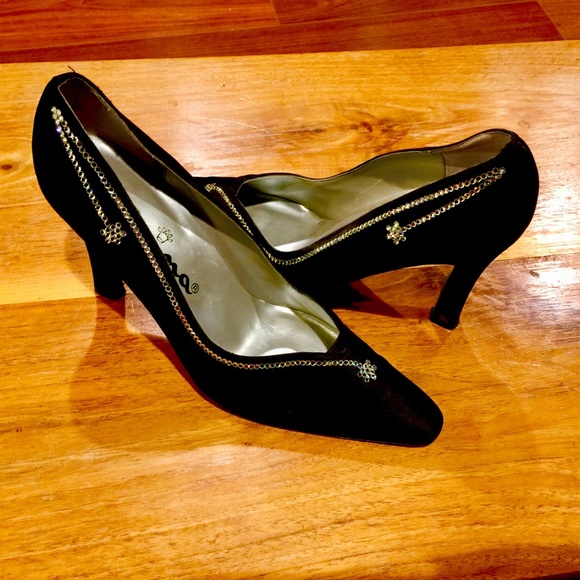 Beautiful black and sparkling Nina shoes!  8.5 - Picture 3 of 4