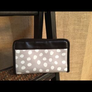 Thirty One wallet.