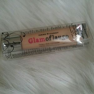 Glamoflauge concealer