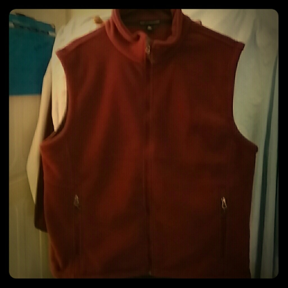 NWOT Maroon Fleece Vest Port Authority Sz Large