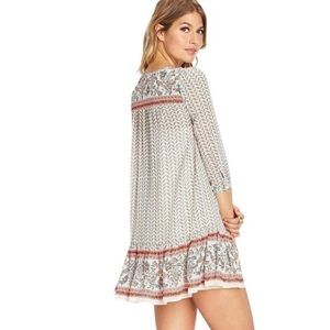 HOST PICK 🎉 Forever 21 multicolored peasant dress