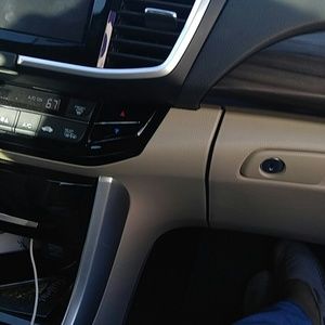 Meet your Posher, Ellen