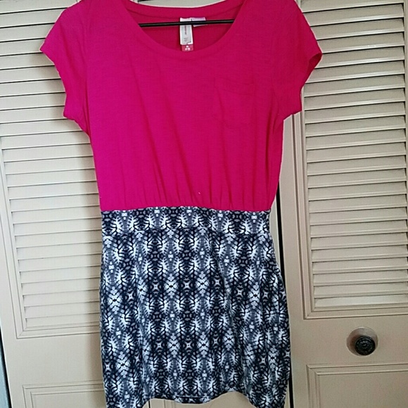 Maroon and patterned pencil type dress