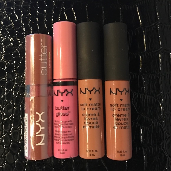 CLEAR OUT SALE 🎉NYX nude bundle