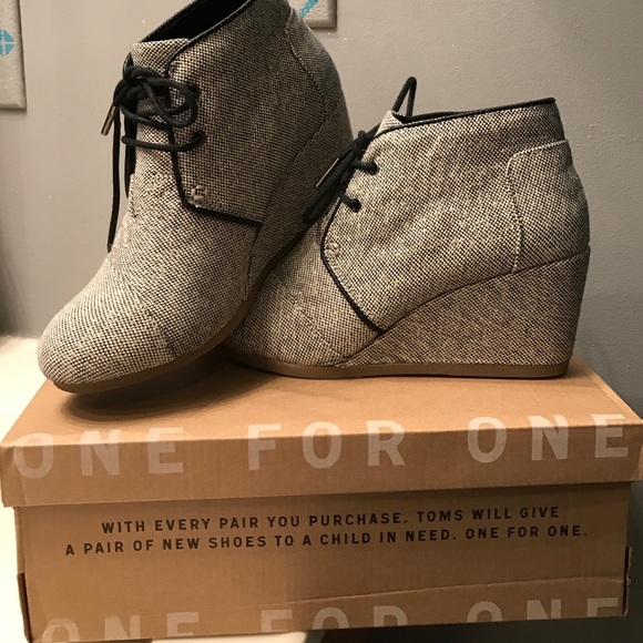 Toms Desert Wedge Shoes