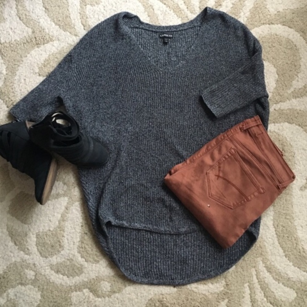 HIGH TO LOW EXPRESS SWEATER 🌸