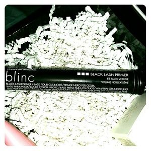 GLAMOROUS- BLINC black lash primer