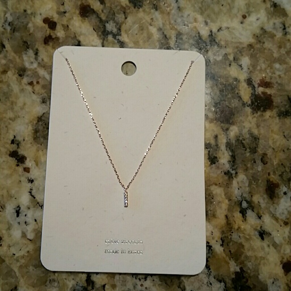 Jewelry - NEW monogram letter "I" necklace