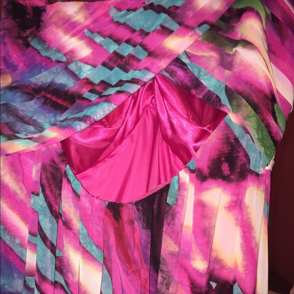 Patterned Prom Dress - Picture 3 of 4