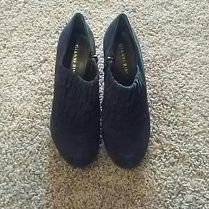 Gorgeous Gianni Bini heels!